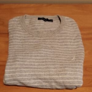 Nautica Men's Light Gray and White Striped Crewneck Sweater